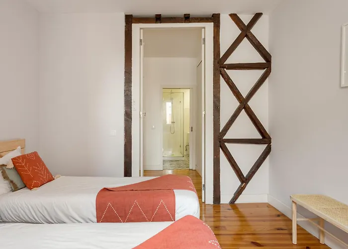 Joivy Inviting Flat Next To Carmo Convent