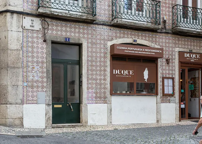 Joivy Inviting Flat Next To Carmo Convent