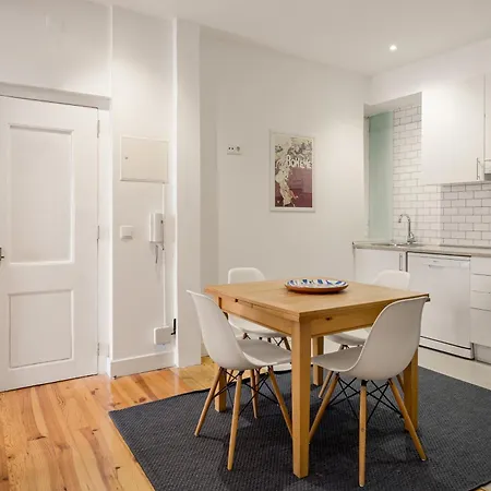 Joivy Inviting Flat Next To Carmo Convent Apartment Lisbon Exterior photo