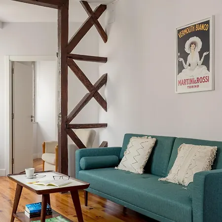 Joivy Inviting Flat Next To Carmo Convent Apartment Lisbon Exterior photo